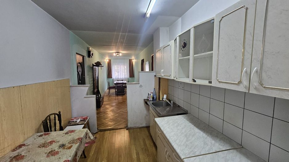 APARTAMENT 3 CAMERE , PIATA RAHOVEI - Poză 1