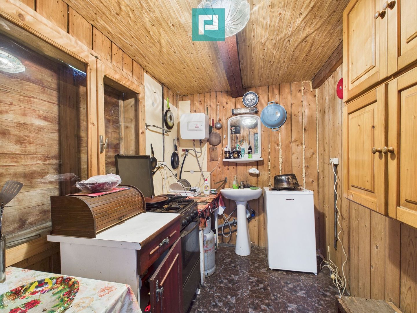 Casă de vacanță cu teren  în Lipova - Poză 9