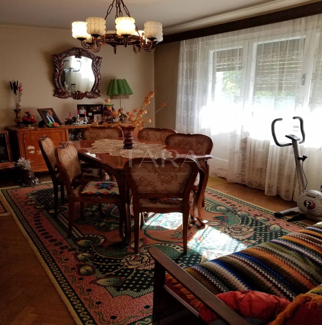 4 camere decomandate în Mănăștur – potențial excelent. - Poză 2