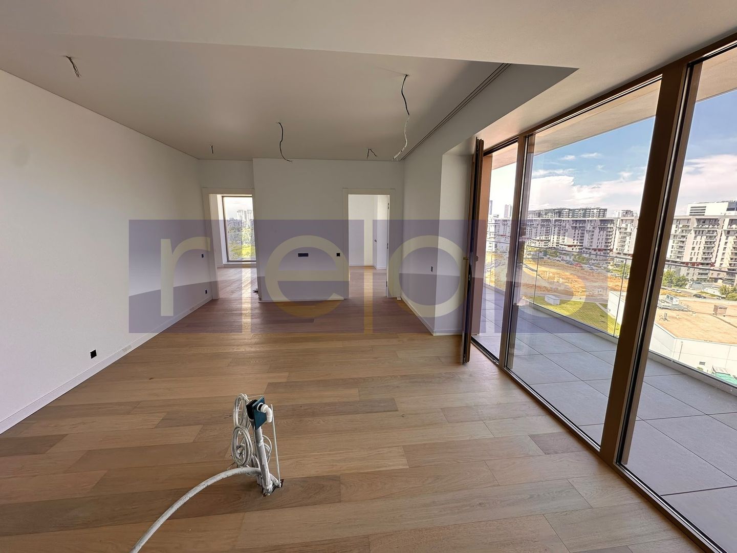 VANZARE APARTAMENT DEOSEBIT 3CAMERE 89MP | PARCARE | ONE HIGH DISTRICT - Poză 3