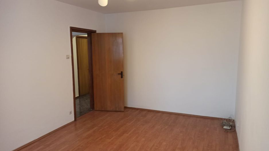 3cam.dec-1baie-disponibil imediat/Bvd Brancoveanu 130-132,sector 4 - Poză 4