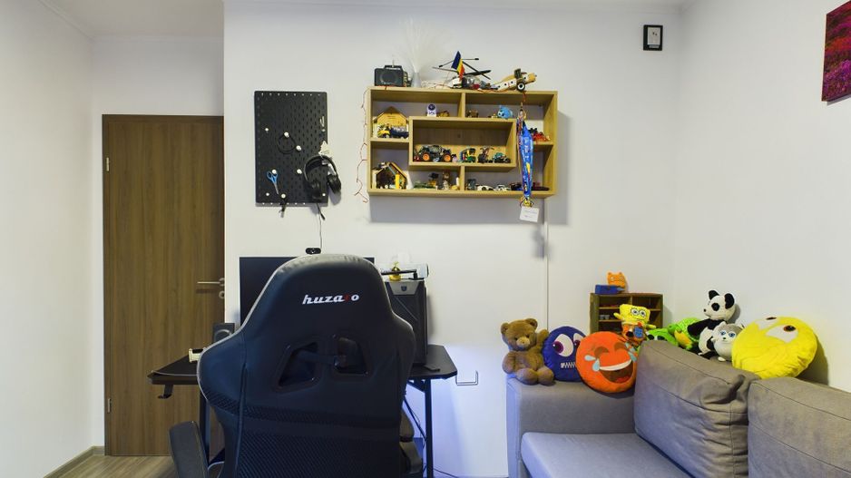 Apartament cu 5 camere in zona UMT 105mp - Poză 18