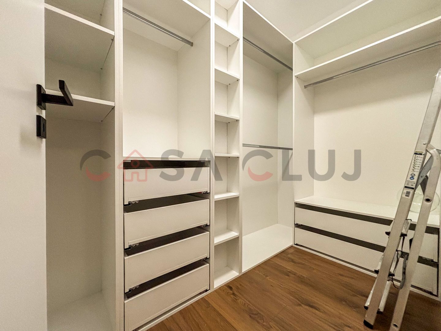 La cheie | Complex Nou | Zona BMW - Poză 5