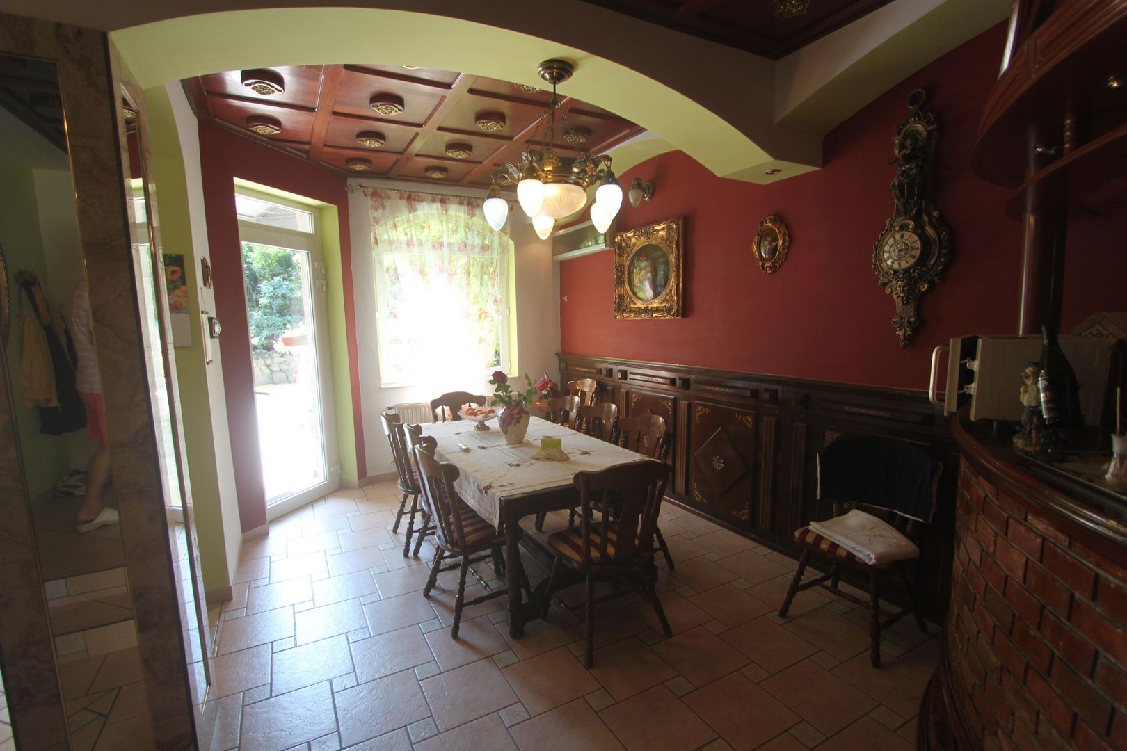 Casă / Vilă cu 8 camere de vânzare în zona Semicentral - Poză 5