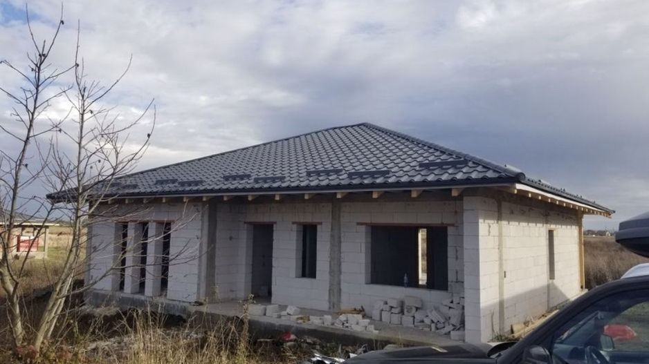 Vand casa cu mandarda in Vetis! - Poză 1