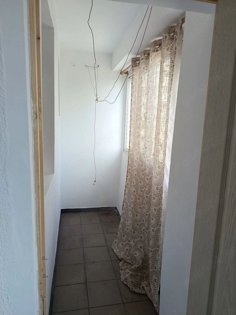 Garsoniera langa metrou 1 Decembrie, renovata, pret negociabil, etaj 4 din 9 - Poză 7