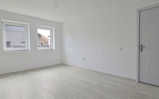 Casa 4 camere (nemobilata, neutilata) cartier Izvor Tarlungeni Brasov - Poză 4