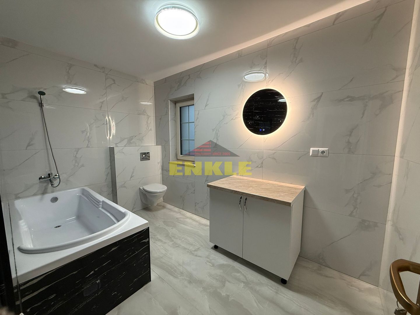 Casă / Vilă cu 4 camere de vânzare în Ultracentral, Botosani - Poză 10