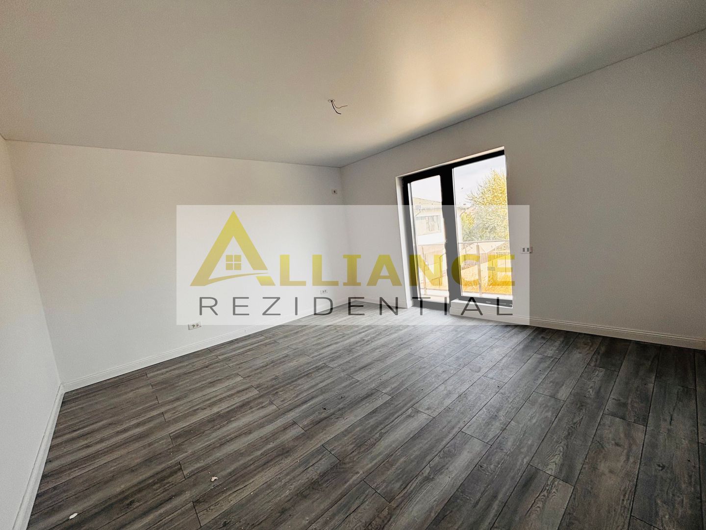 Casă premium de vânzare în zona Miorița - Poză 12