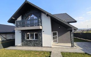 Casă modernă P+M, vedere lac Ciurbești, certificat energetic A - Poză 1