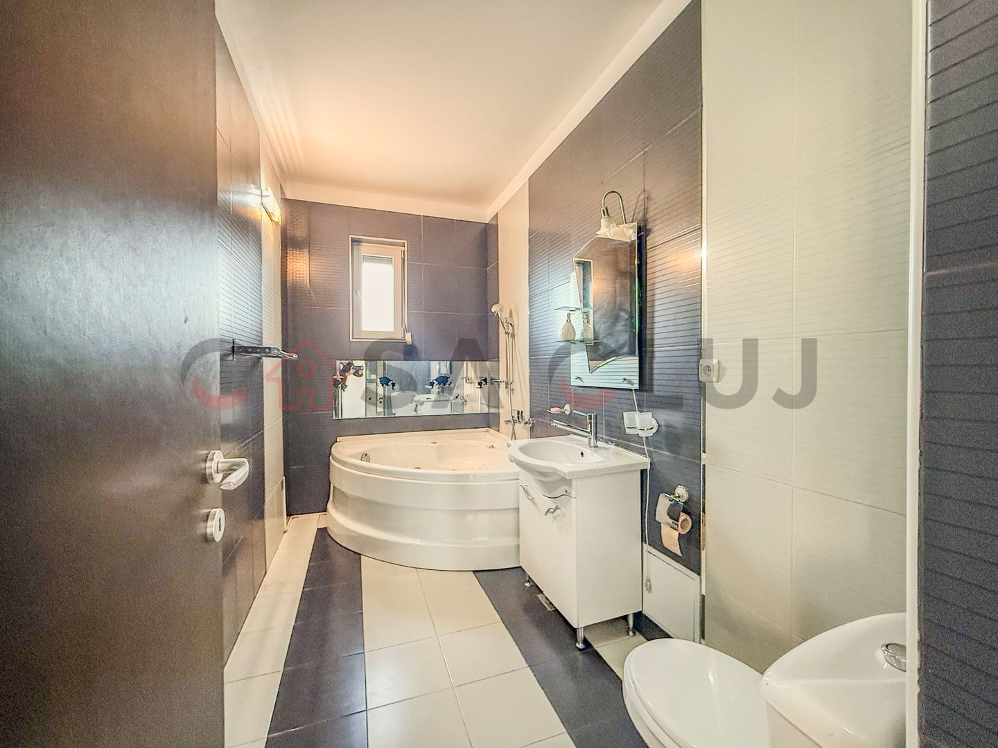 Penthouse | 60 mp | Terasa 60 mp | Etaj retras | Europa - Poză 5