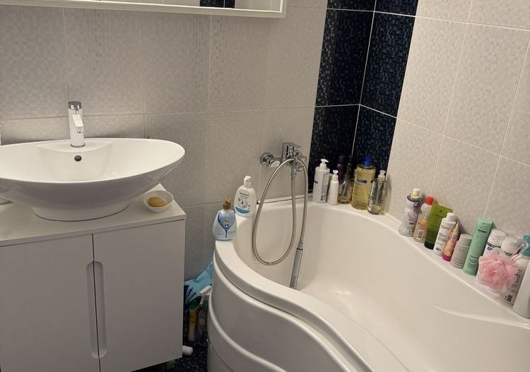 Apartament 3 camere - Damaroaia - Poză 6