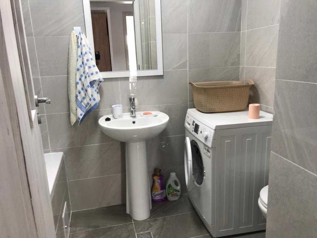 Ap 2 camere, decomandat, Militari Residence, bloc nou, loc de parcare - Poză 5