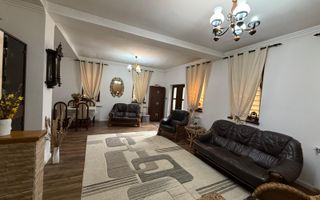 De vanzare apartament + teren generos în apropiere - Poză 2
