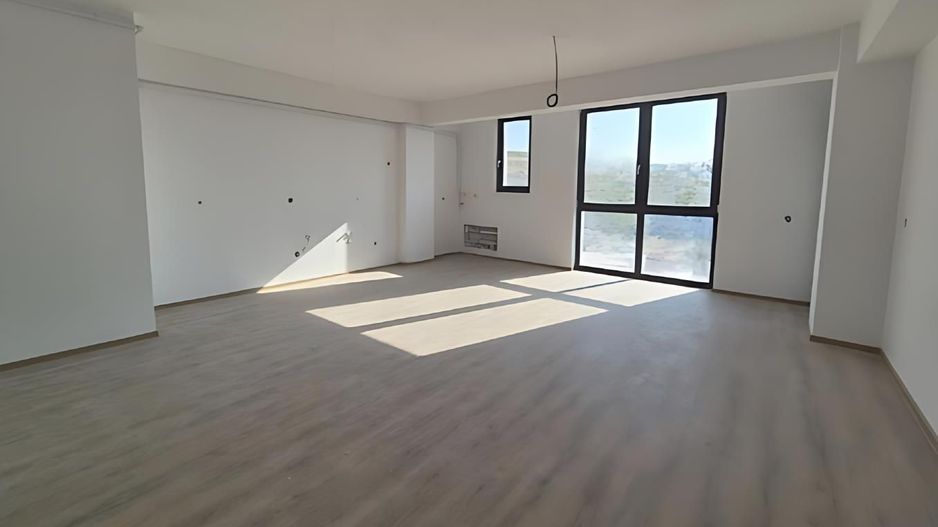 Apartament 3 camere, bloc nou, et.1, 67 mp.,Cetate - Poză 1