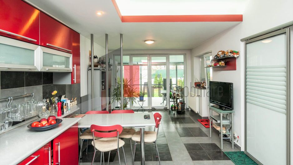 Vila luxoasa cu piscina si curte generoasa - Pipera - Poză 12