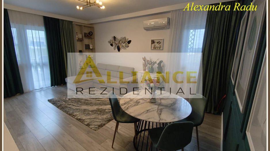Grand Kristal ~ Apartament 3 camere decomandat - Poză 1
