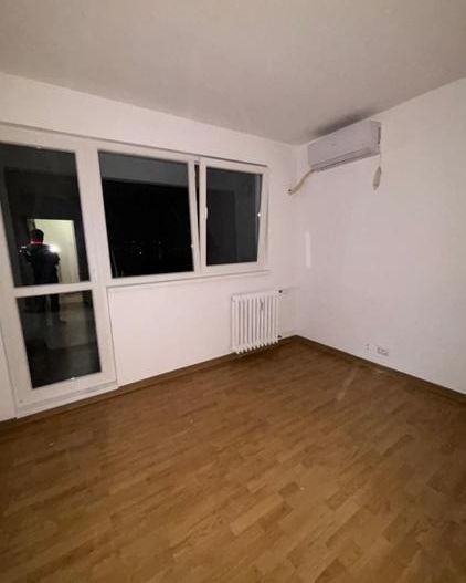 Apartament 2 camere de vanzare Drumul Taberei, Moghioros - Poză 2