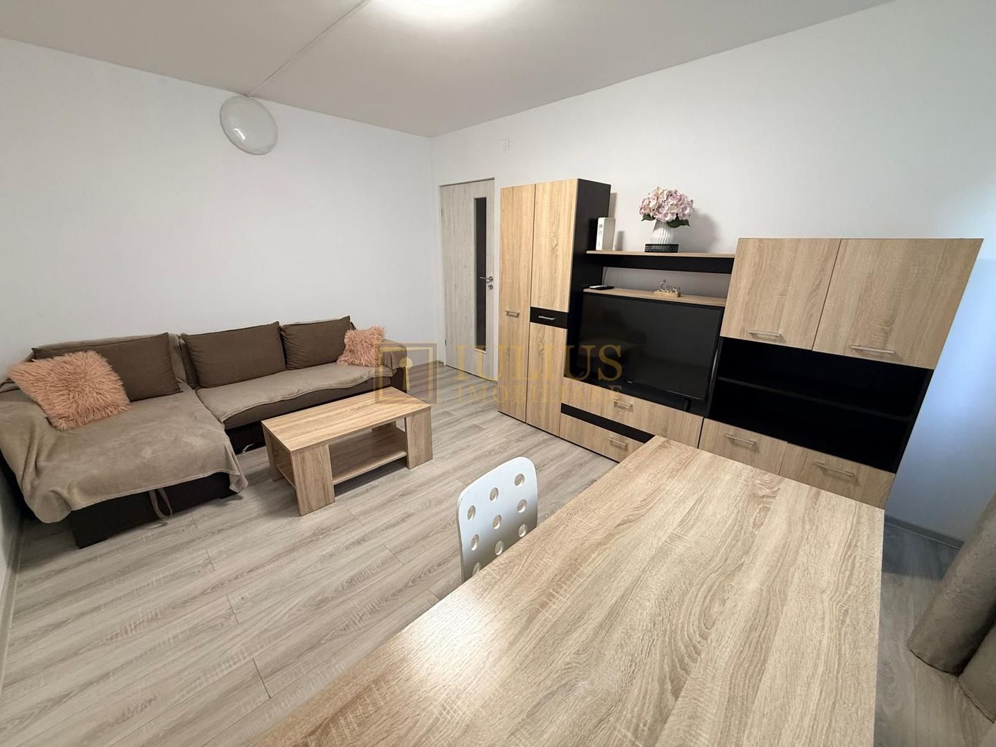 2 camere| Medicina-langa ISHO| zona frumoasa| cuplu-1 persoana| - Poză 1