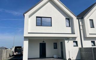 Duplex cu arhitectura deosebita - Mosnita Noua - Poză 17