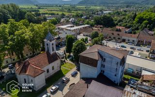 Cladire cu 24 camere, langa Castelul Regal Savarsin - Poză 26