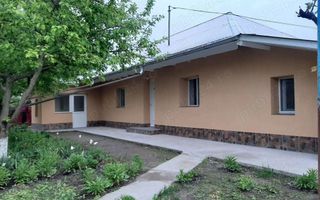 Casă complet renovată și utilată, sat Prisacani - Poză 8