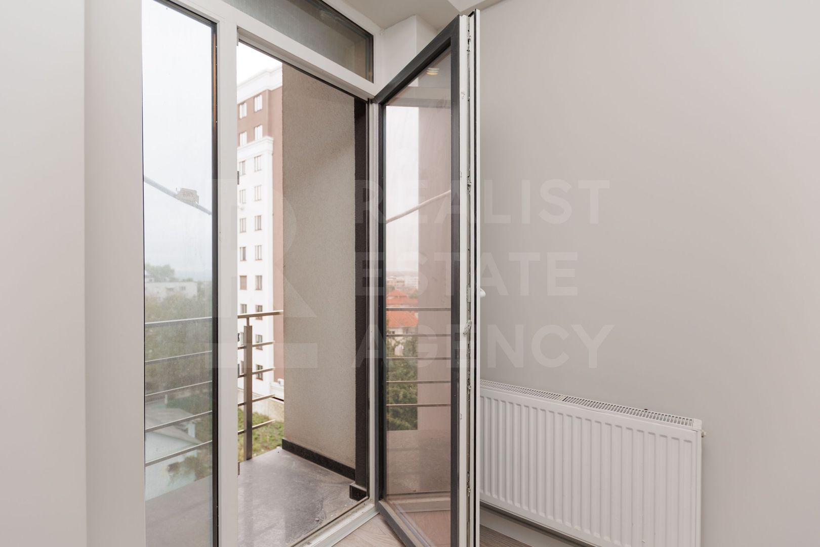 Vânzare, apartament, 2 camere , str. Alba Iulia, Buiucani - Poză 5