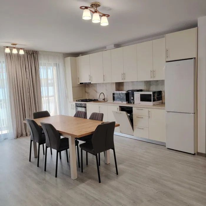 Închiriez apartament proaspăt finisat și utilat modern - Poză 7
