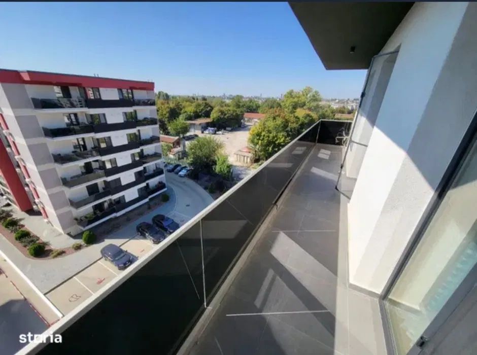 De vanzare apartament  cu 3 camere, Complex Crizantema, etaj 5, 135.000 E - Poză 2