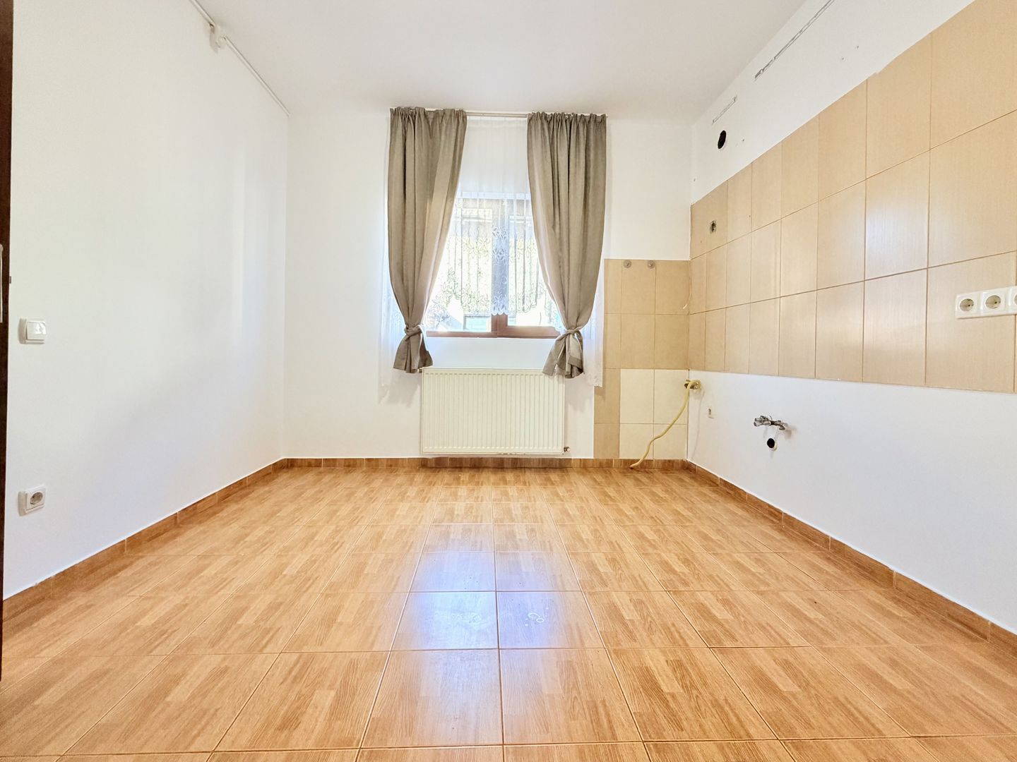 De închiriat – Casă individuală P+M în Dumbrăvița - Poză 21