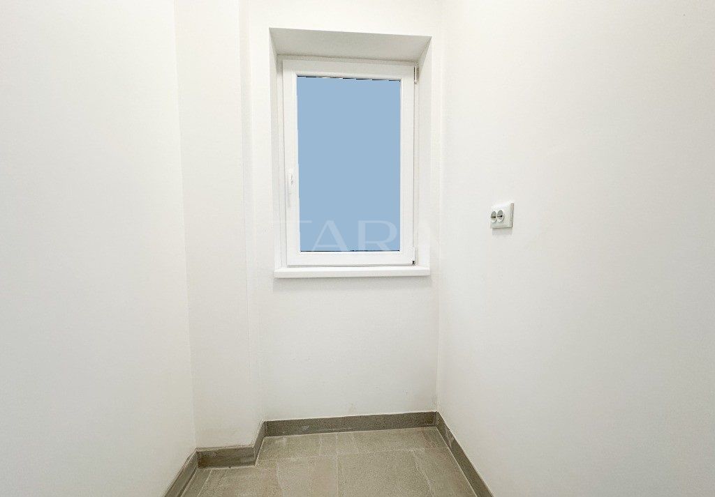 Apartament cu terasă și panoramă superbă. Ideal locuință, investitie. - Poză 4