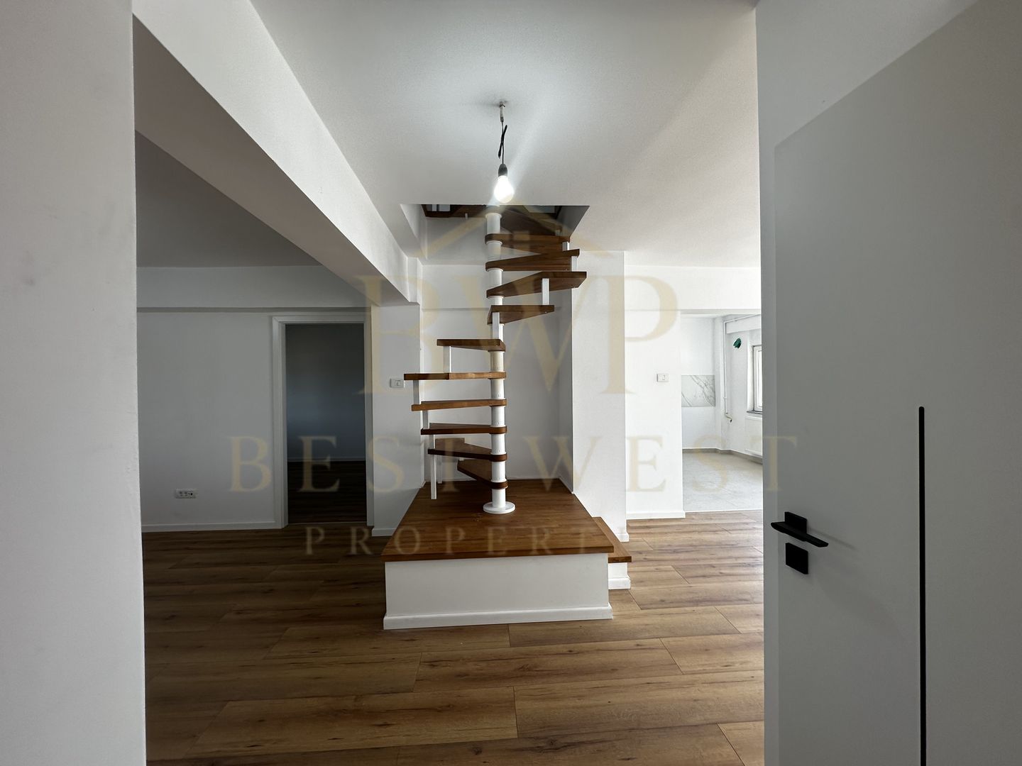 Apartament 3 camere, Modern, 0% comision - Poză 2