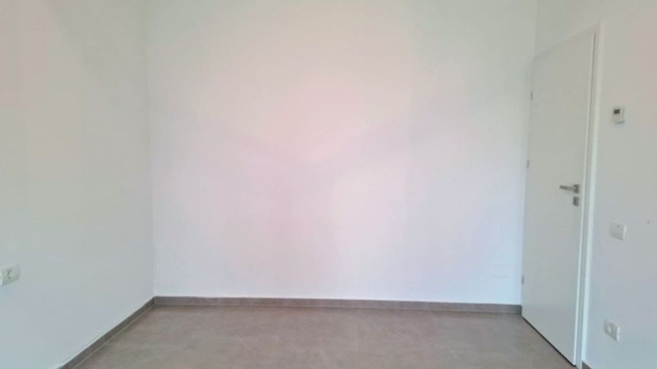 Giroc-Cartierul Florilor | 2 Camere | Nemobilar - Poză 3