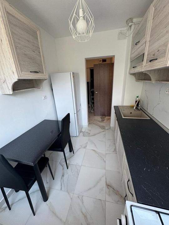 AP. 2 CAMERE - PIATA SUDULUI, BLOC REABILITAT, MOBILAT MODERN - Poză 7