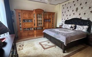 Casă de vânzare pe strada Tudor Vladimirescu - Poză 16