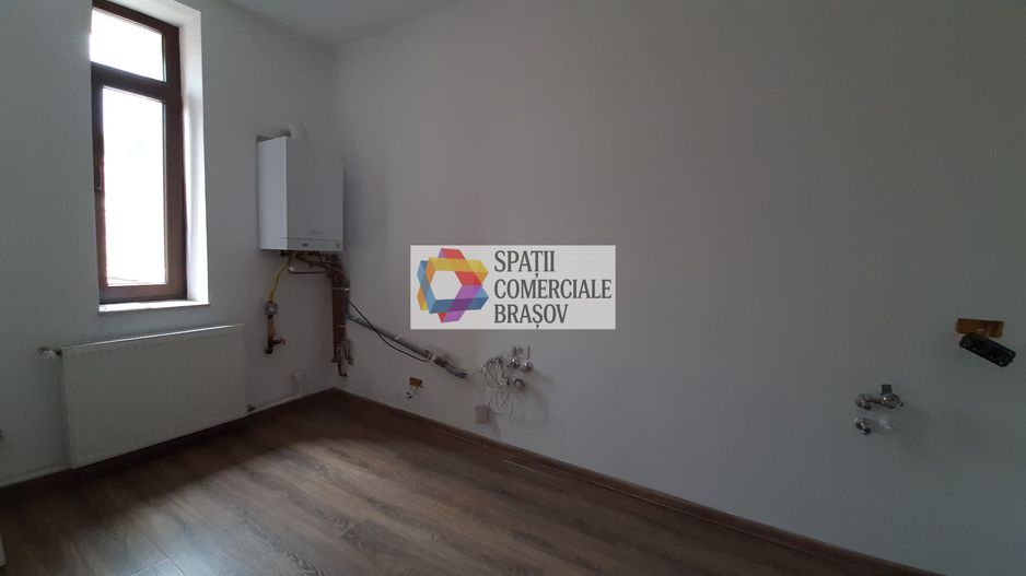 Spatiu de birouri deosebit - 160 mp - Poză 5