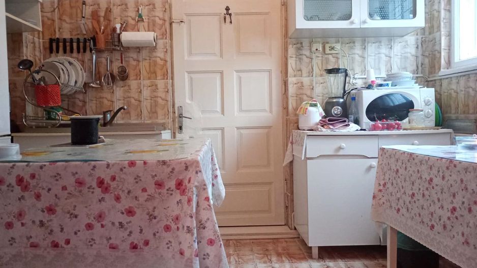 Centru! Vanzare casa cu 3 camere in centrul vechi Targoviste! - Poză 9