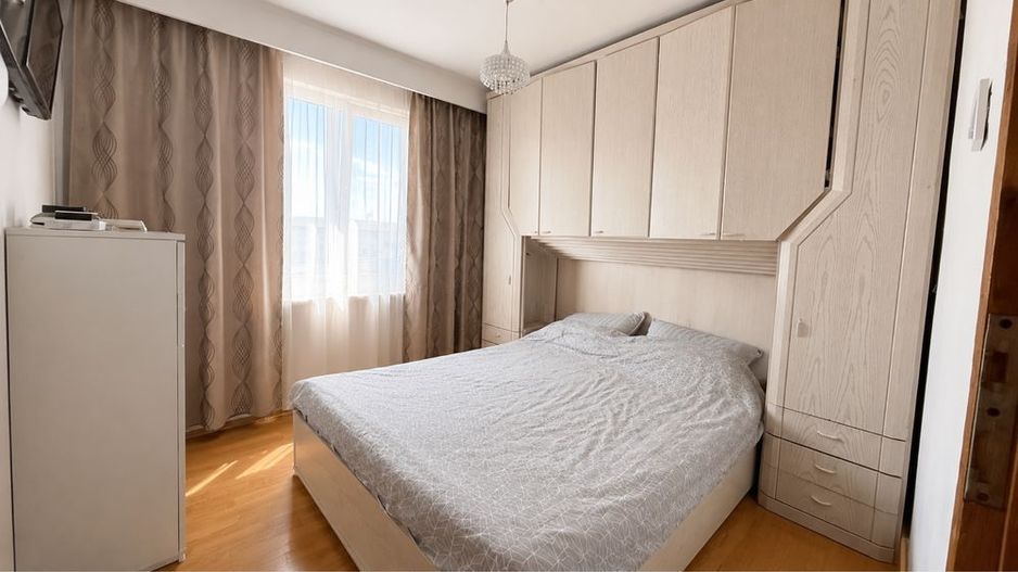 BRASADAS vinde ap 2 cam etaj 4/4 Micro 14. - Poză 3