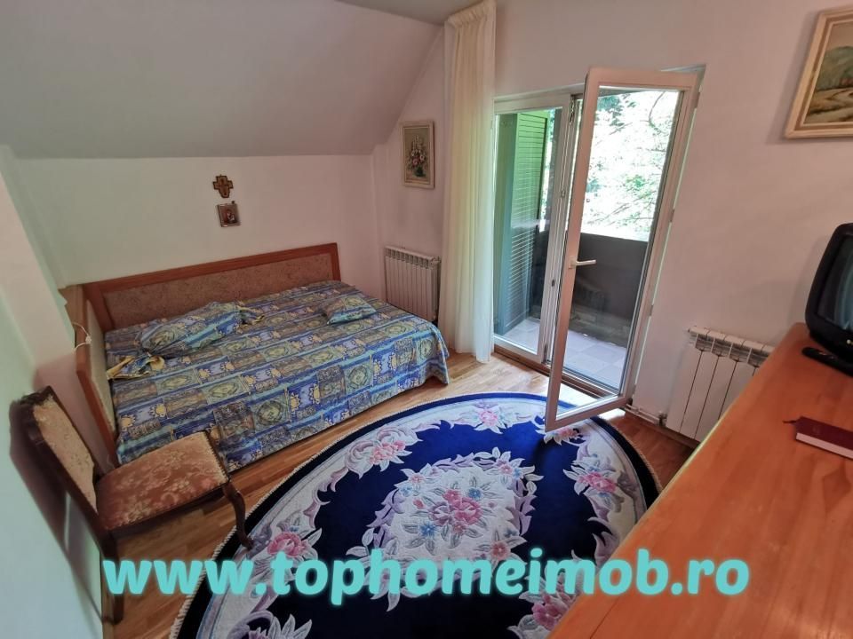 Vila deosebita Sinaia- Cumpatul - Poză 16