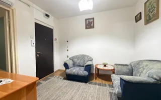 Apartament de inchiriat 3 camere etajul 4, cu lift,  Zona Vasile Aaron - Poză 11