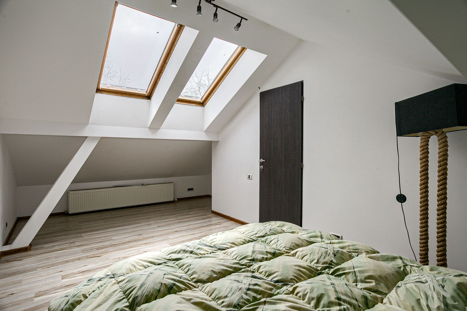 PROPRIETATE VÂNDUTĂ Apartament tip Penthouse în spate la Ziridava - Poză 7