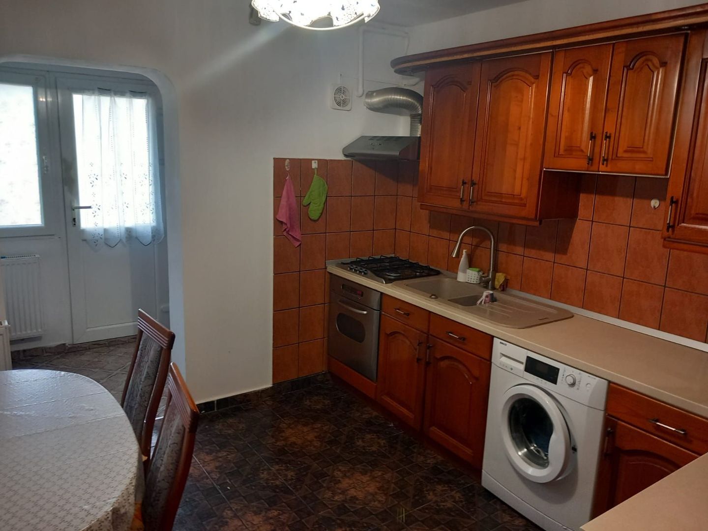 Girocului | 3 Camere | Decomandat | Boxa | Mobilat si Utilat | Centrala proprie - Poză 2