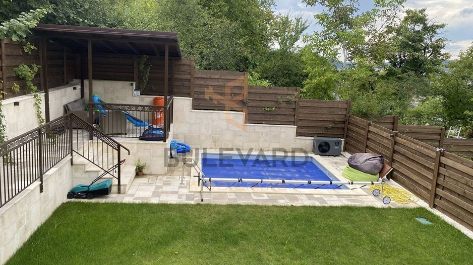 Casa cu piscina, cartier Gruia - Poză 1