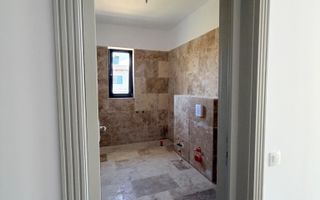 Vilă chalet modern cu perete panoramic de sticlă - Livezeni, Mureș - Poză 10