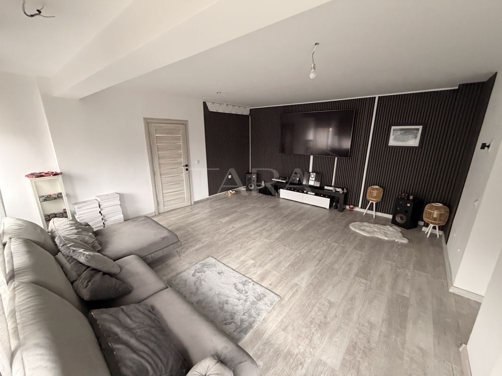 Două case moderne, teren 1030 mp, zona Floresti - Poză 2
