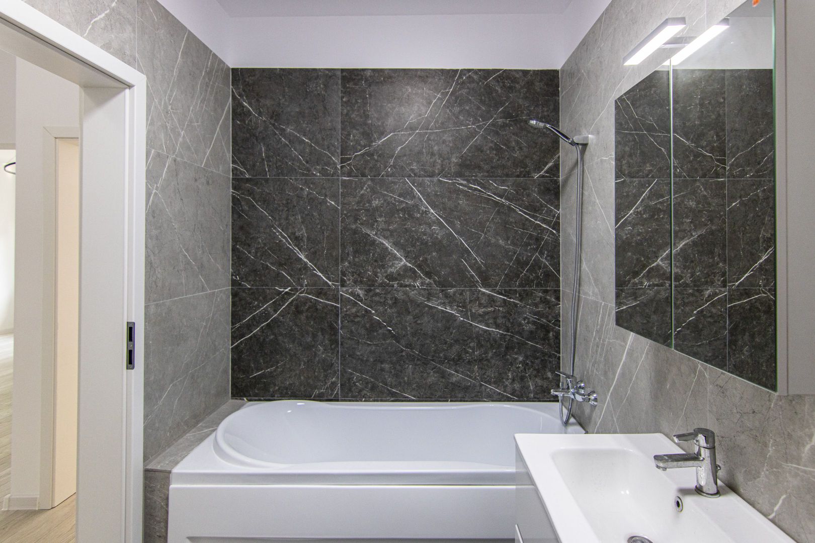 DRUMUL TABEREI | 3 CAMERE | PARTER | CURTE PROPRIE 57MP| 2 BAI | COMISION 0% | - Poză 12