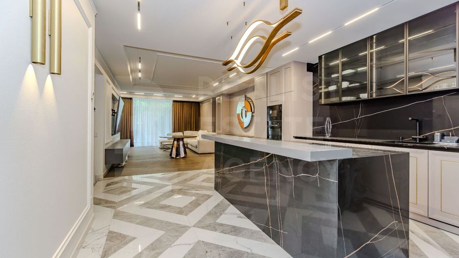 Vânzare, casă, 4 camere, str. Timiș, sector Centru - Poză 1