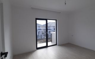 Duplex frumos cu arhitectura mediteraneana - Poză 6