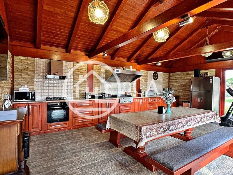 Casă de vânzare P+M cu 5 camere în Mădăras, Bihor - Poză 5