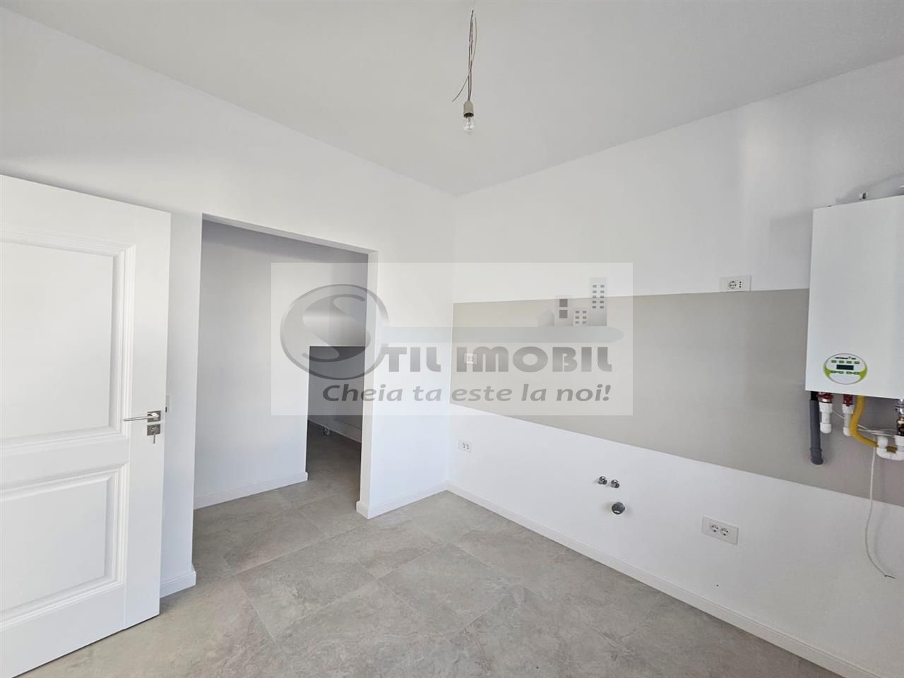 Duplex Exclusivist - P+2 - 100metri strada principala - Poză 2